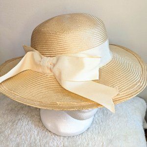 Vintage Plaza Suite By Betmar Straw Hat with Ivory Ribbon